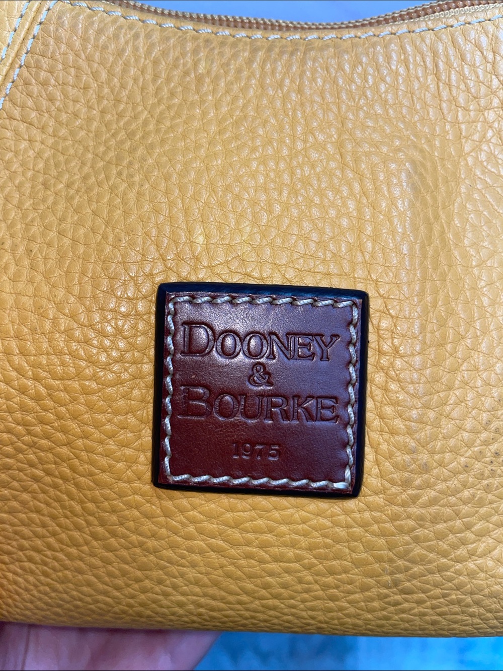 Dooney & Bourke E/W Hobo - Picture 10 of 17